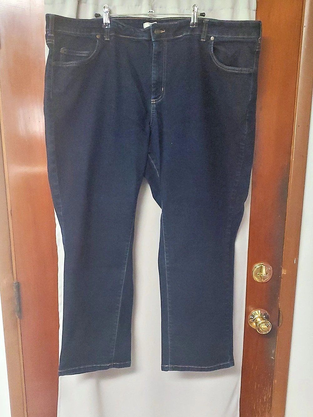 womanwithin Cropped Jeans in Blue Waist 26 NWT